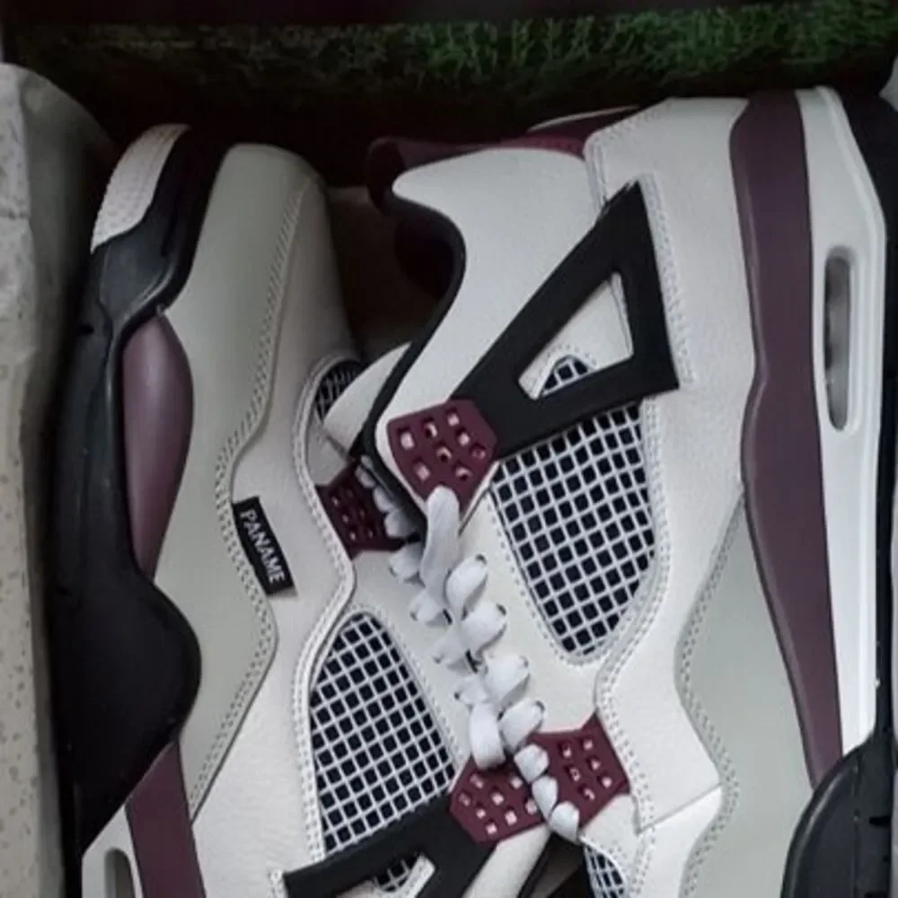 Air Jordan 4 Retro x Paris Saint-Germain Bordeaux 2020. Size 11